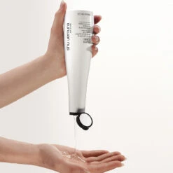 Shampoing Fortifiant Izumi Tonic Shu Uemura 300ml 6 Shampoing Fortifiant Izumi Tonic Shu Uemura 300ml -Hair Store 3474637136512 3 68325.1684847703