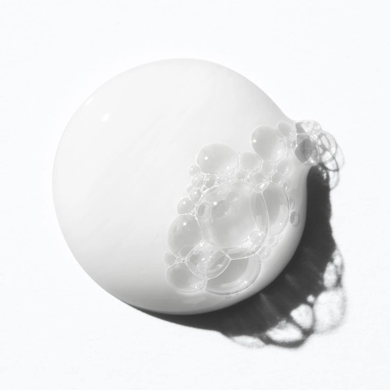 Bain Hydratation Douceur Curl Manifesto Kérastase 250ml 6 Bain Hydratation Douceur Curl Manifesto Kérastase 250ml – Image 4